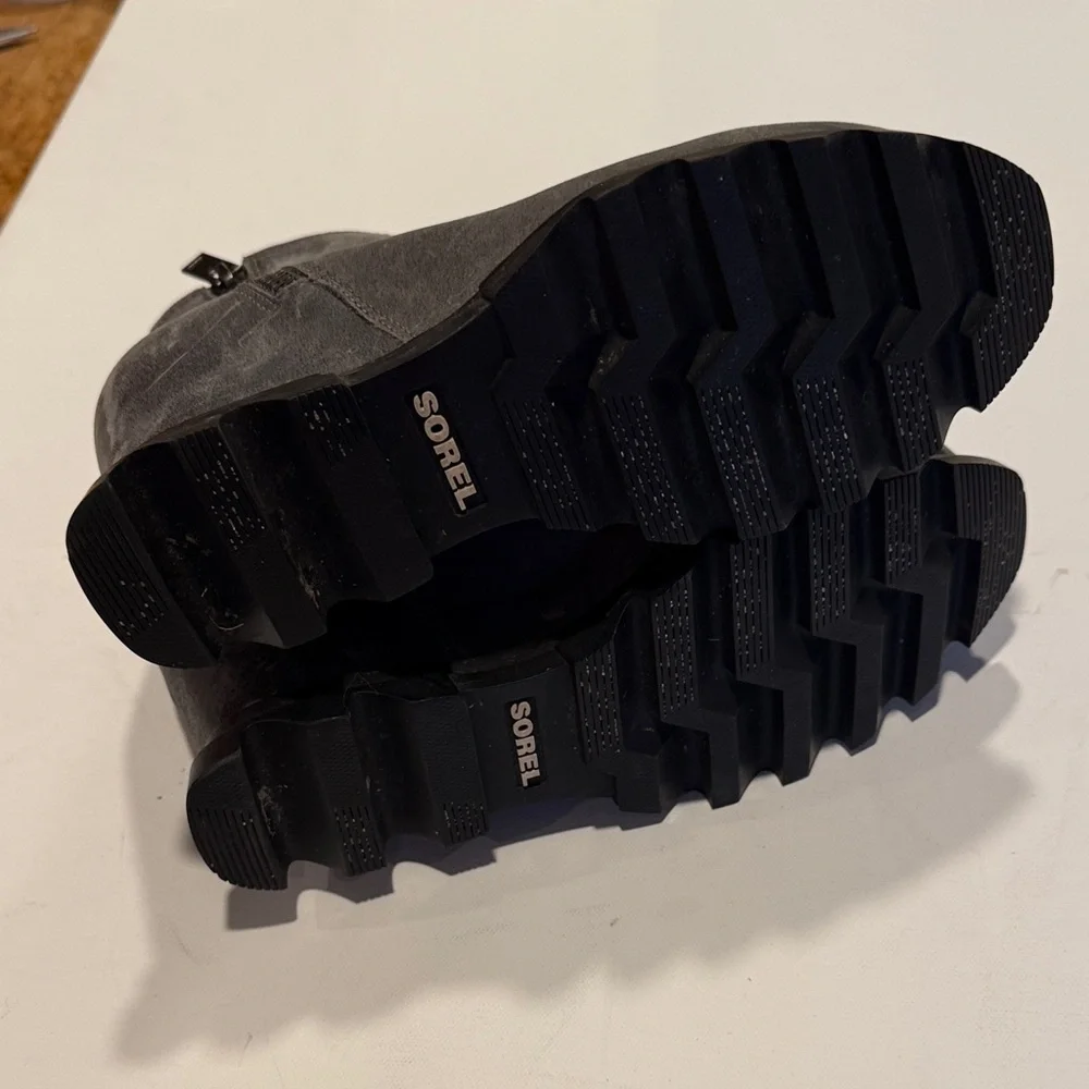 Sorel Women's Charcoal Ankle Booties